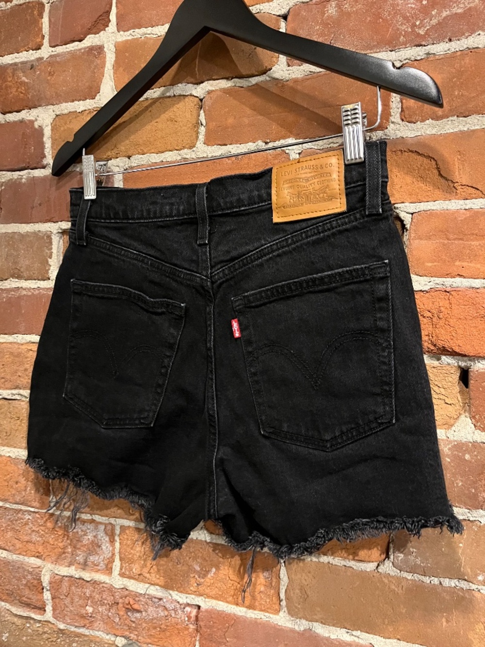 Levi's Black Buttonfly Ribcage Cut Off Shorts - Picture 2 of 7